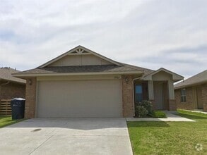 Building Photo - 19905 Rondo Dr