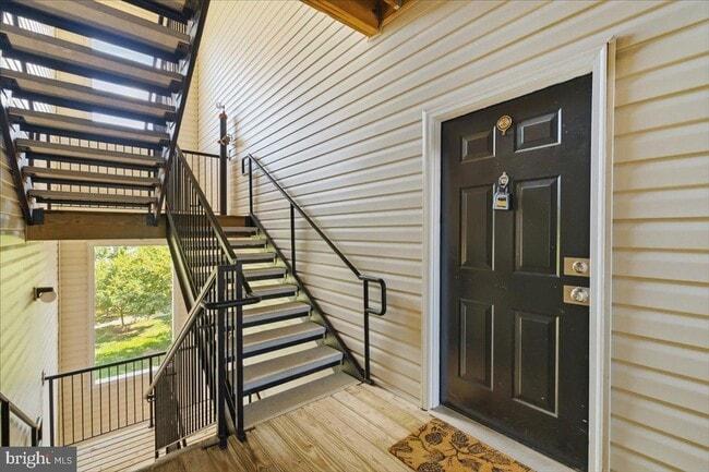 Building Photo - 21228 McFadden Square