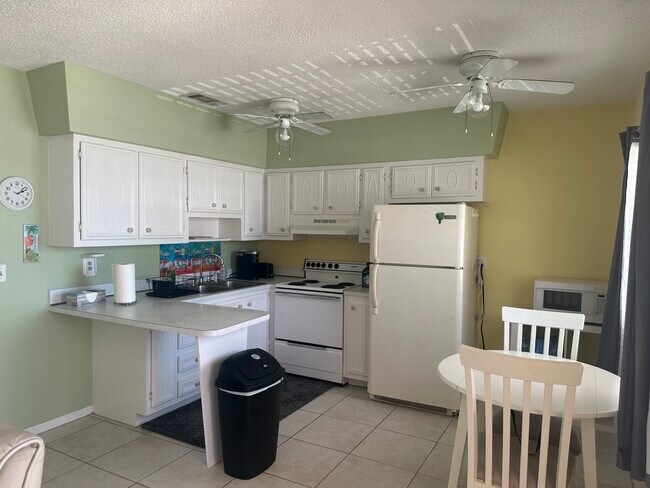 Photo - 3724 S Atlantic Ave Apartment