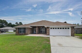 Building Photo - 151 Beacon Way