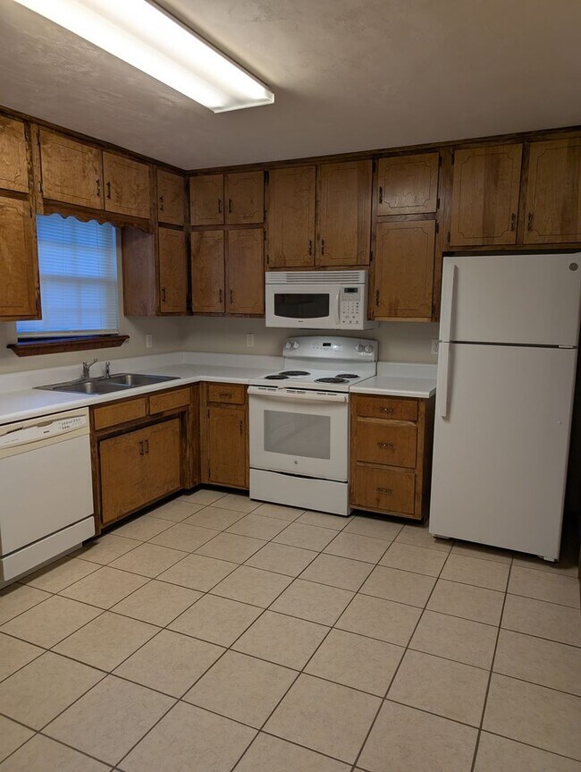 Foto del edificio - 8790-8793 Louvinia Way