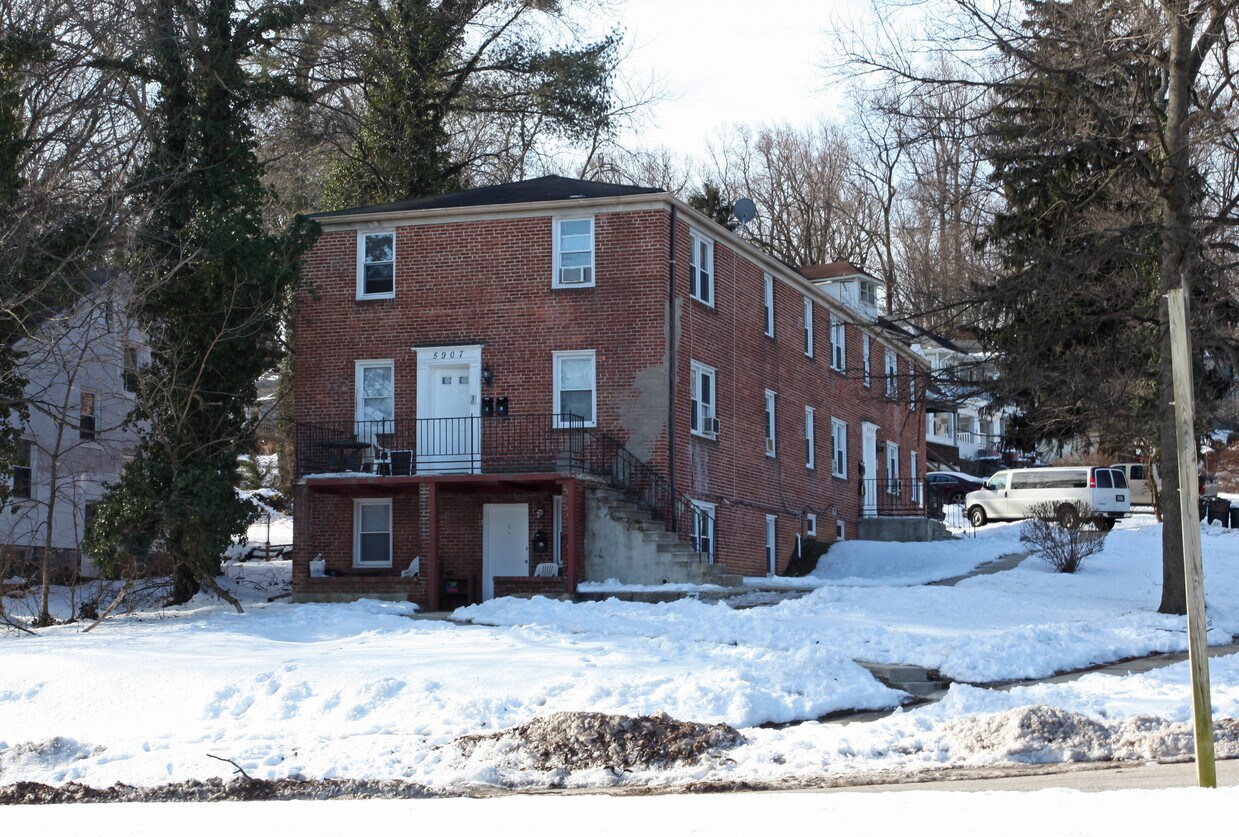 Foto principal - 5907 Gwynn Oak Ave