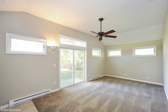 Foto del edificio - 824 E Rockland Rd