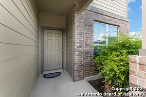 Building Photo - 6115 Agoura Haven