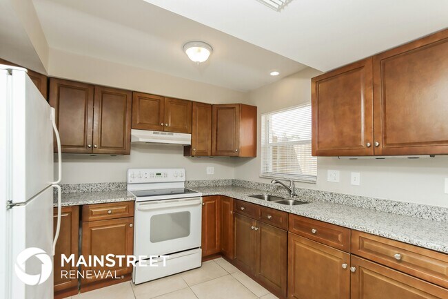 Foto del edificio - 839 Onyx Dr NE
