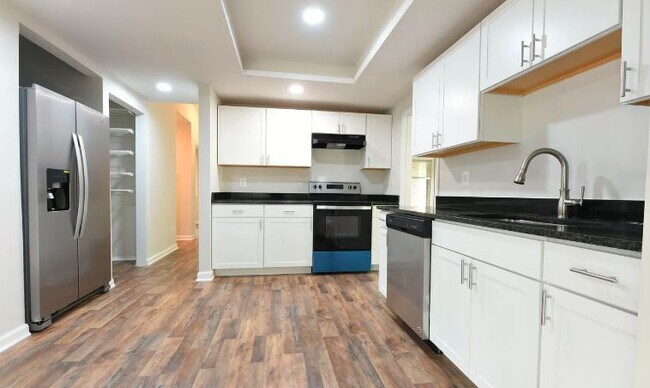 Foto del edificio - 15 Middleton Ln