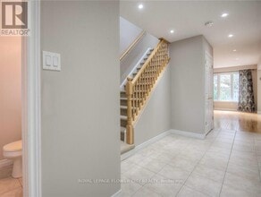 Building Photo - 308 Pineland Pl