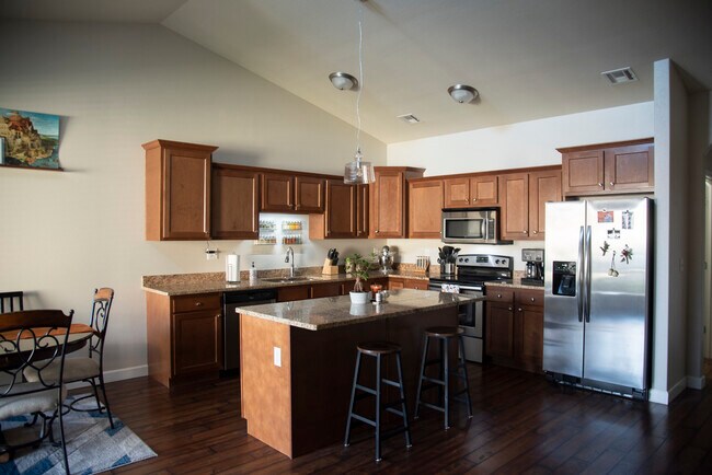 Building Photo - 2630 Tobacco Cir