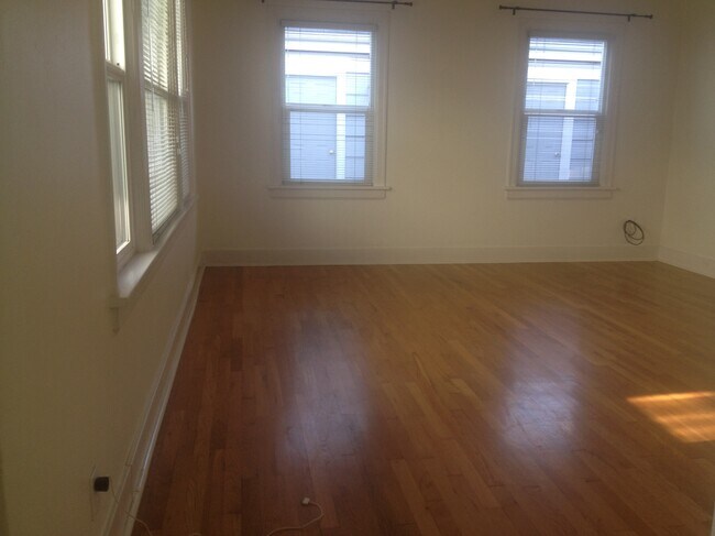 Foto del edificio - 207 17th Ave SE