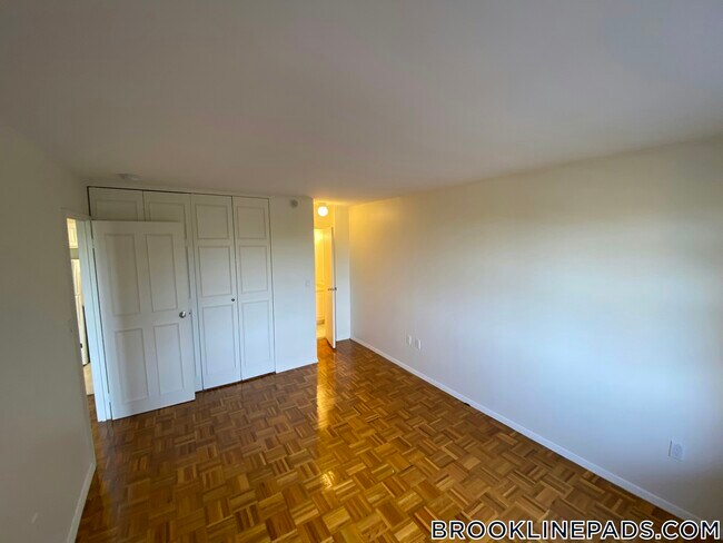 Foto del edificio - 185 Freeman St