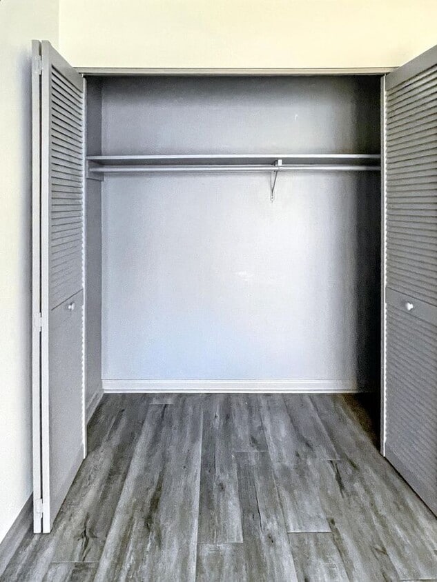 Primary Photo - Lovely 3-Bedroom Townhome with Prime Locat...