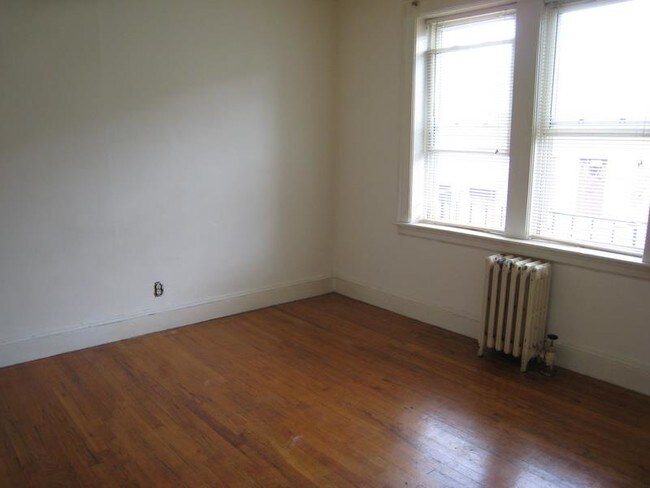 Foto del edificio - 4 Cogswell Ave