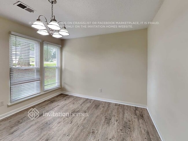 Building Photo - 1213 Realm Ln