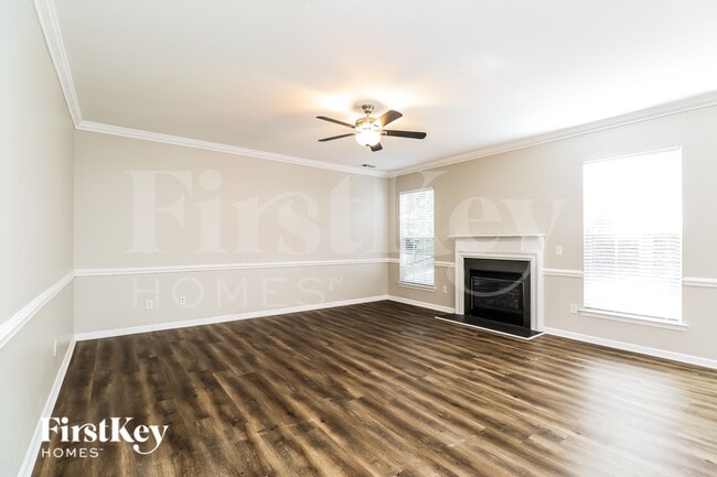 Building Photo - 127 Meandering Way Ln