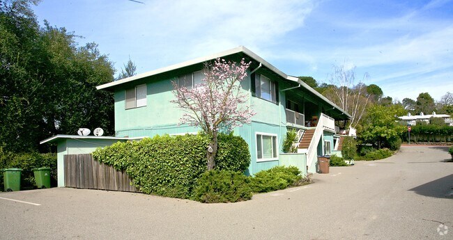 Building Photo - 229-247 McAllister Ave
