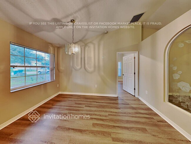 Foto del edificio - 2486 W Moonlight Ln