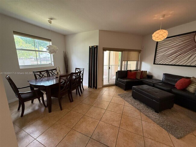 Foto del edificio - 10870 NW 88th Terrace