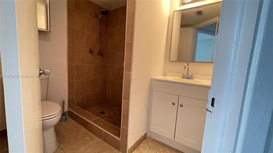 Foto principal - 4501 NE 21st Ave