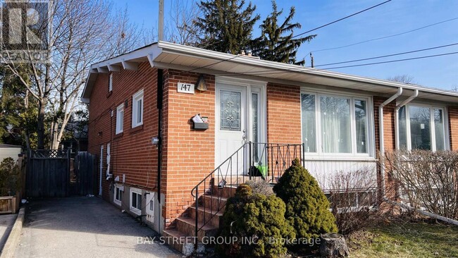 Building Photo - 147 Roywood Dr