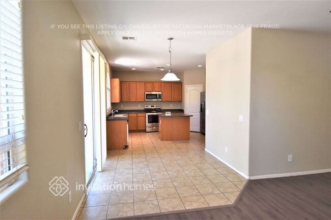 Foto del edificio - 8754 W Adams St