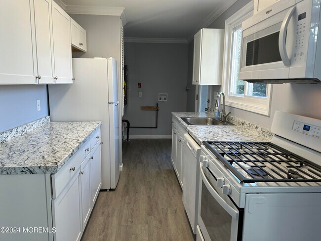 Building Photo - 93 Orion Dr