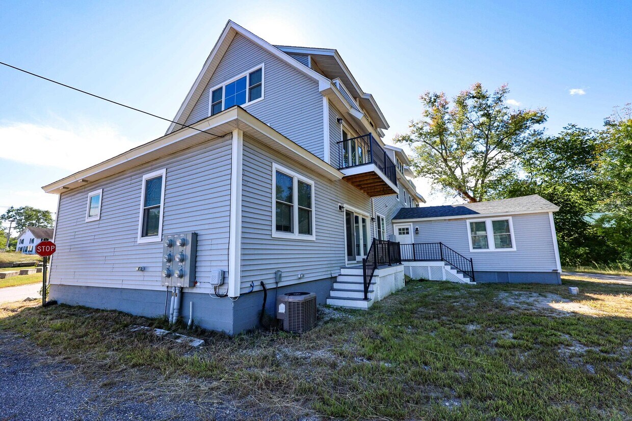 1966 Maple St Unit 2, Hopkinton, NH 03229 Apartment for Rent in