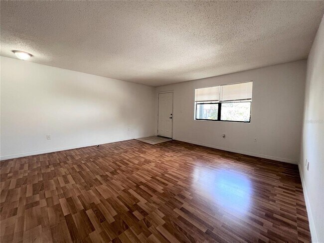 Building Photo - 12413 Oak Cedar Pl