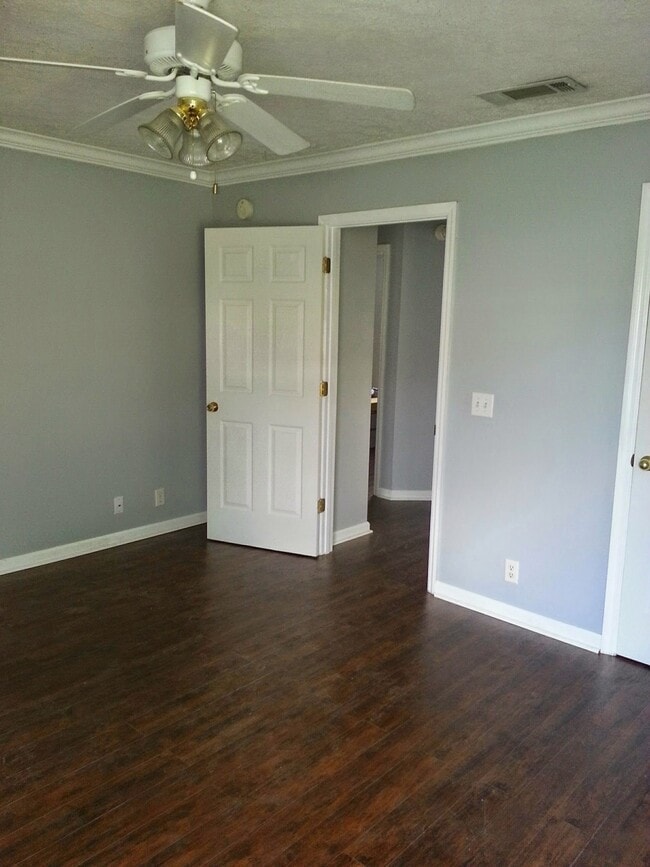 Photo - 1811 Rory Cove (La Vergne, TN) House