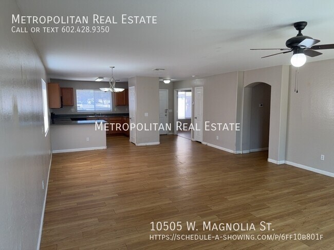 Foto del edificio - 10505 W Magnolia St