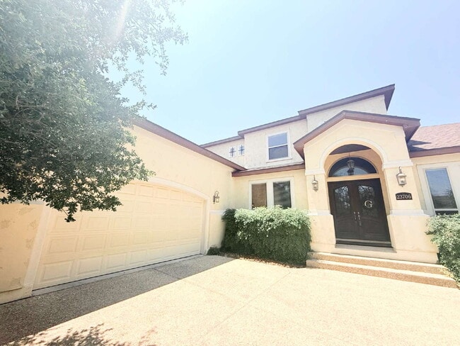 Building Photo - Impressive Mediterranean-Style Home with 4...