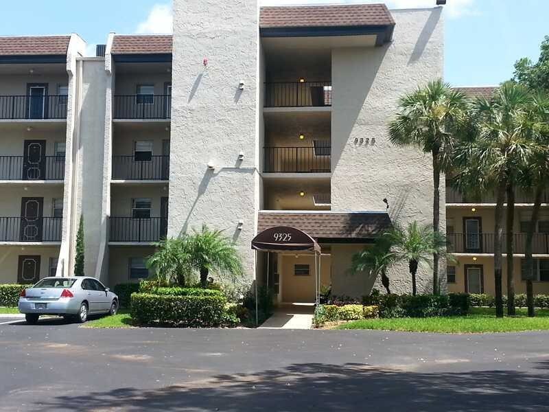 9325 Lagoon Pl Unit 203, Davie, FL 33324 Condo for Rent in Davie, FL