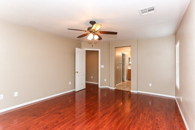 Building Photo - 6525 Chatterer St