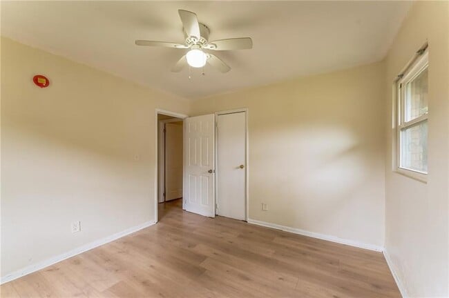 Building Photo - 8399 Attleboro Dr