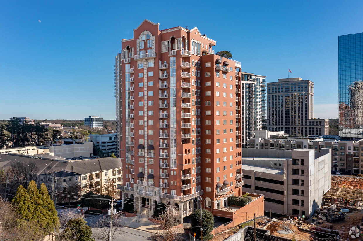 Primary Photo - The Villa at Buckhead Heights