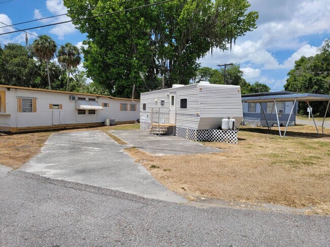 Foto del edificio - 6801 Alafia Dr