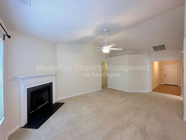 Building Photo - 413 Sapphire Dr