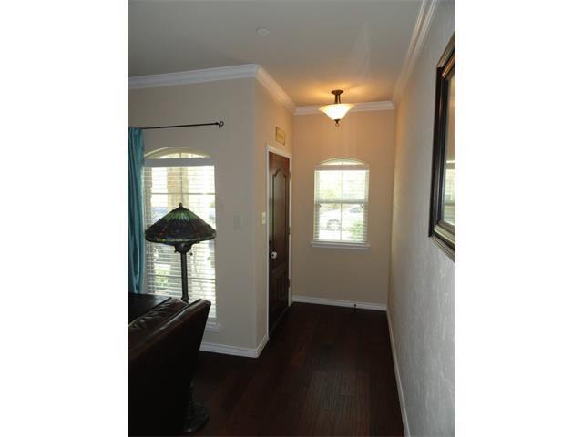 Foto del edificio - 8808 Whitehead St