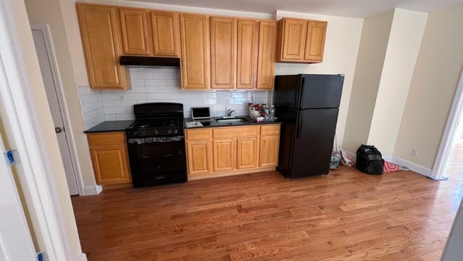 Photo - 673 Watkins St Apartment