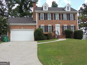Building Photo - 6336 Phillips Pl