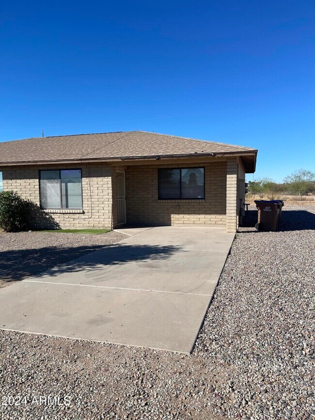 Building Photo - 3830 N Estrella Rd