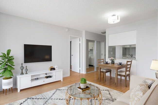 Building Photo - Dogwood