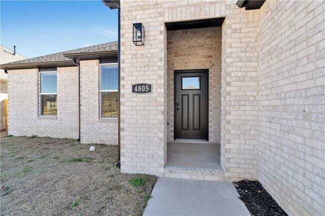 Foto del edificio - 4805 W Sturgeon St