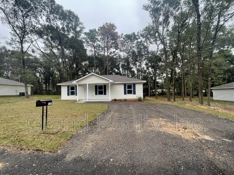 Primary Photo - 5236 Bishop Rd