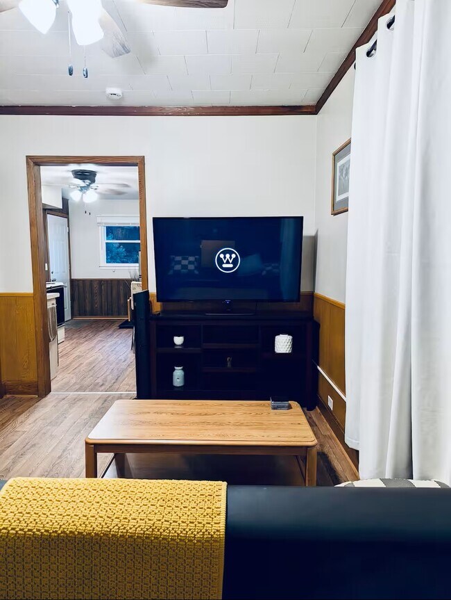 Foto del edificio - 915 N Broadway