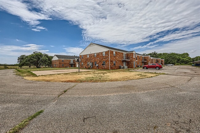 Building Photo - Heritage Hollow