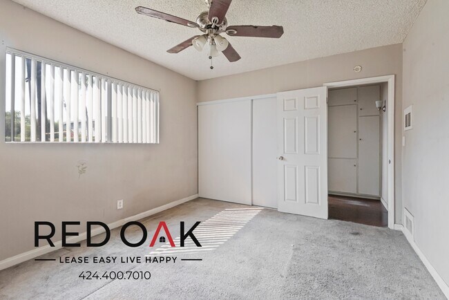 Foto del edificio - ~1 Month FREE~ Stunning and Spacious One B...
