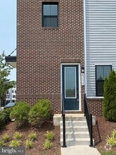 Building Photo - 43539 Farringdon Sq