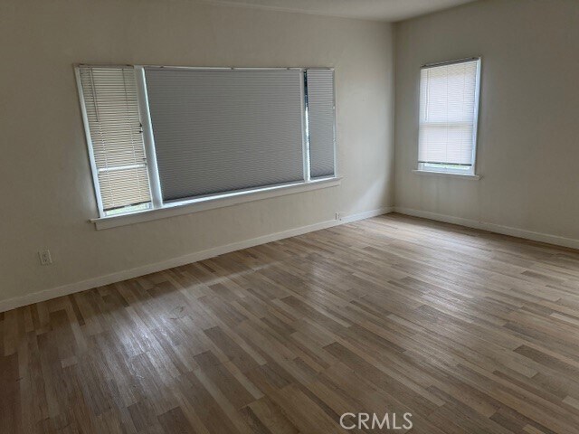 Foto del edificio - 1835 E 1st St