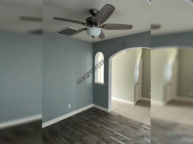 Foto del edificio - 20563 Sycamore Crest Ln