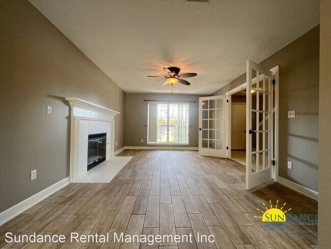 Foto del edificio - 4 br, 2.5 bath House - 453 Forest Glen Place